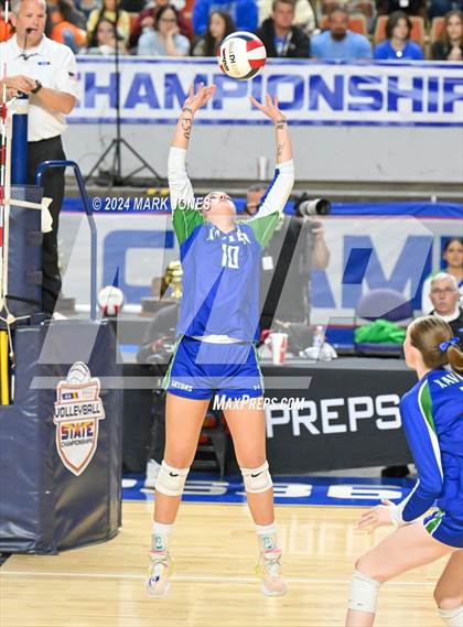 Thumbnail 1 in Xavier College Prep vs. Corona del Sol (AIA 6A Final) photogallery.