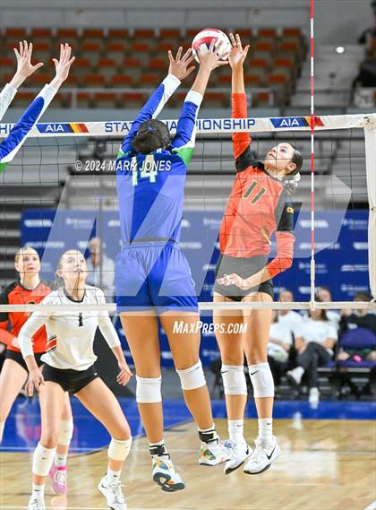 Thumbnail 2 in Xavier College Prep vs. Corona del Sol (AIA 6A Final) photogallery.