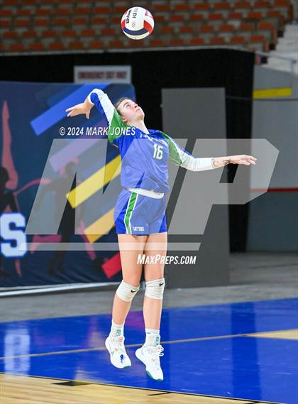 Thumbnail 2 in Xavier College Prep vs. Corona del Sol (AIA 6A Final) photogallery.