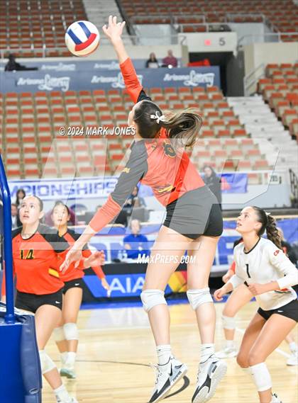 Thumbnail 3 in Xavier College Prep vs. Corona del Sol (AIA 6A Final) photogallery.