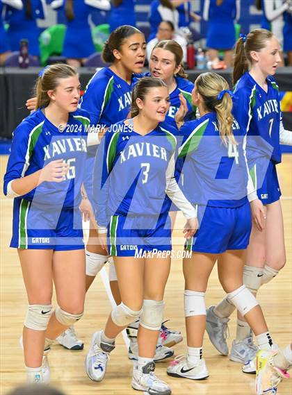 Thumbnail 3 in Xavier College Prep vs. Corona del Sol (AIA 6A Final) photogallery.
