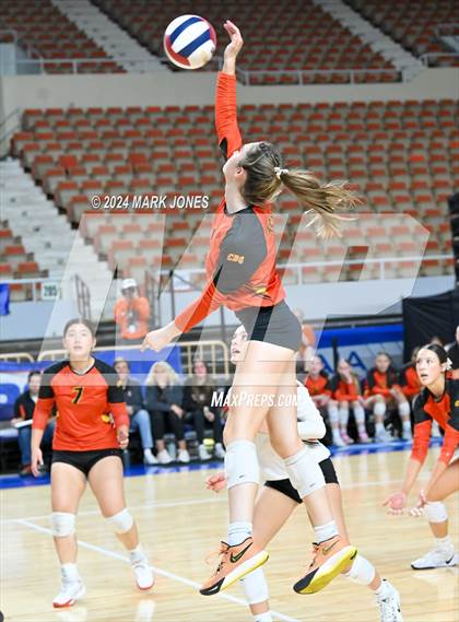 Thumbnail 2 in Xavier College Prep vs. Corona del Sol (AIA 6A Final) photogallery.