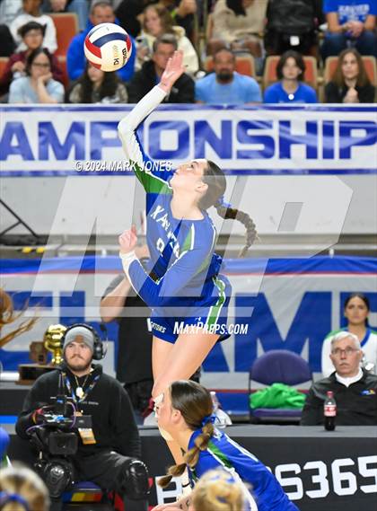 Thumbnail 2 in Xavier College Prep vs. Corona del Sol (AIA 6A Final) photogallery.