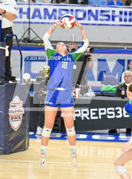 Thumbnail 3 in Xavier College Prep vs. Corona del Sol (AIA 6A Final) photogallery.