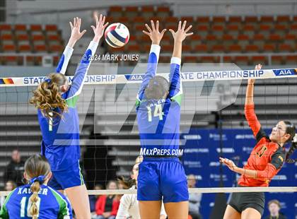 Thumbnail 1 in Xavier College Prep vs. Corona del Sol (AIA 6A Final) photogallery.