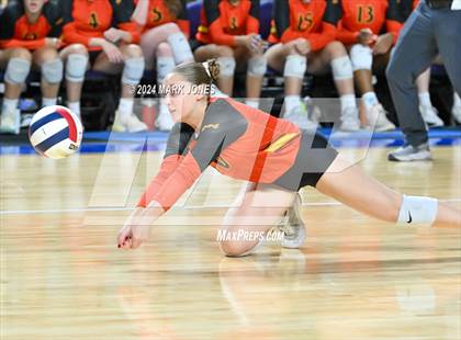 Thumbnail 2 in Xavier College Prep vs. Corona del Sol (AIA 6A Final) photogallery.