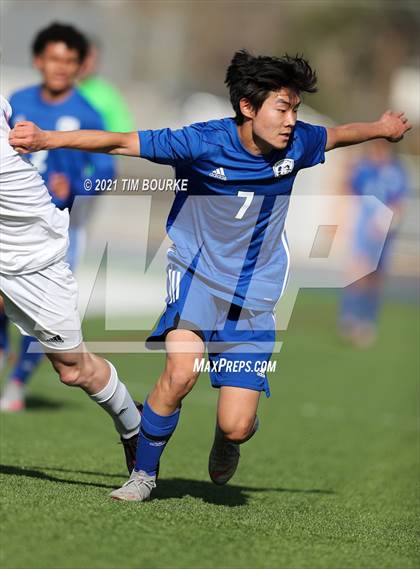 Thumbnail 2 in Grandview vs. Cherry Creek (CHSAA 5A Semifinal) photogallery.