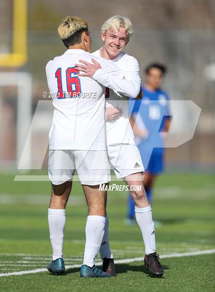 Thumbnail 2 in Grandview vs. Cherry Creek (CHSAA 5A Semifinal) photogallery.