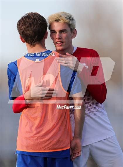 Thumbnail 1 in Grandview vs. Cherry Creek (CHSAA 5A Semifinal) photogallery.