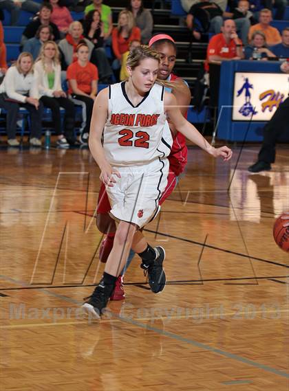 Thumbnail 3 in Pigeon Forge vs. Austin-East (D3AA District Consolation) photogallery.