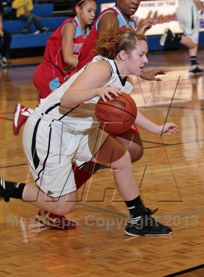 Thumbnail 1 in Pigeon Forge vs. Austin-East (D3AA District Consolation) photogallery.