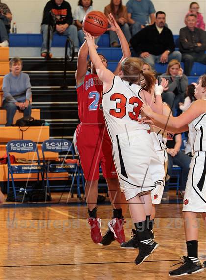 Thumbnail 3 in Pigeon Forge vs. Austin-East (D3AA District Consolation) photogallery.