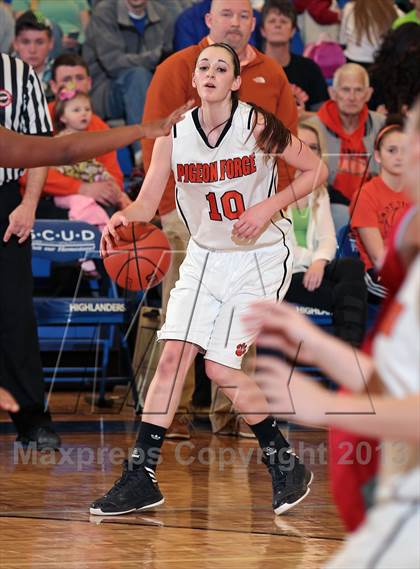 Thumbnail 1 in Pigeon Forge vs. Austin-East (D3AA District Consolation) photogallery.