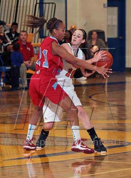 Thumbnail 3 in Pigeon Forge vs. Austin-East (D3AA District Consolation) photogallery.