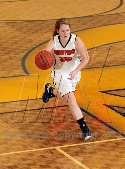 Thumbnail 3 in Pigeon Forge vs. Austin-East (D3AA District Consolation) photogallery.