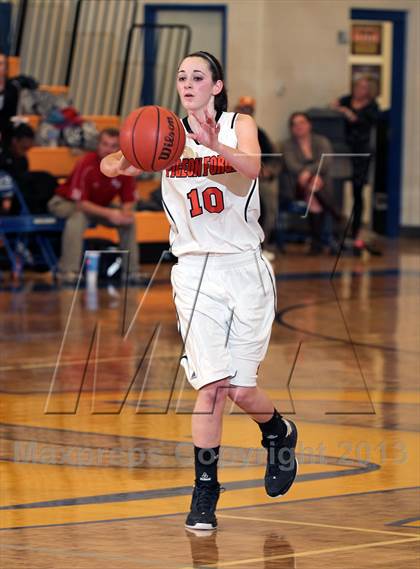 Thumbnail 2 in Pigeon Forge vs. Austin-East (D3AA District Consolation) photogallery.