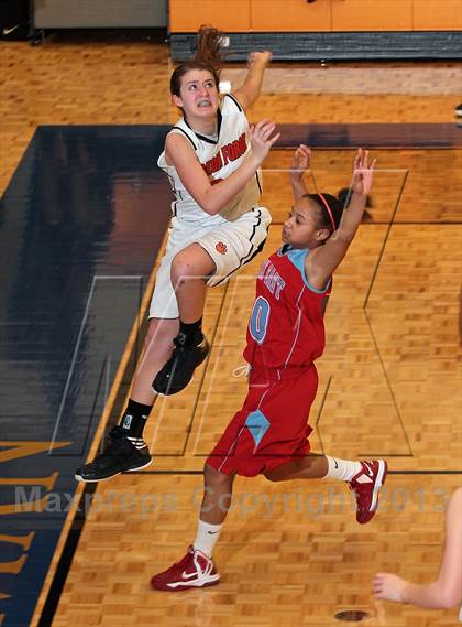 Thumbnail 2 in Pigeon Forge vs. Austin-East (D3AA District Consolation) photogallery.