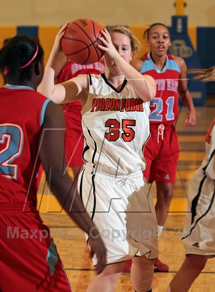 Thumbnail 1 in Pigeon Forge vs. Austin-East (D3AA District Consolation) photogallery.
