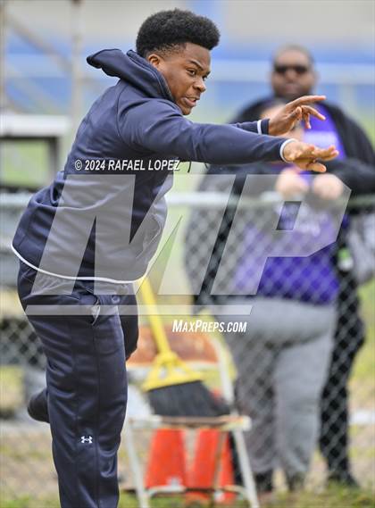 Thumbnail 1 in Houston Relays photogallery.