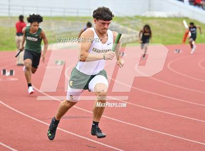 Thumbnail 1 in Houston Relays photogallery.
