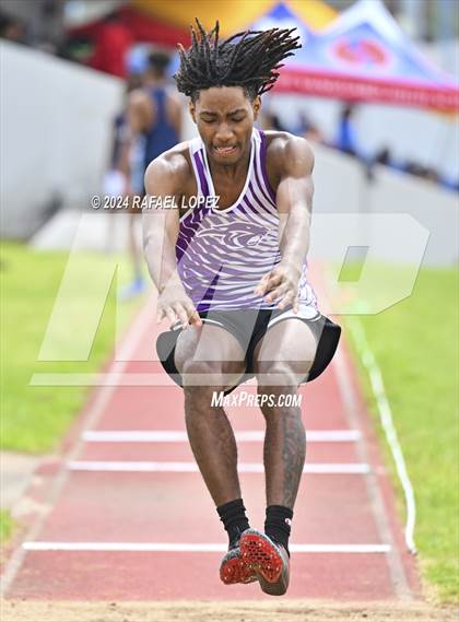 Thumbnail 1 in Houston Relays photogallery.