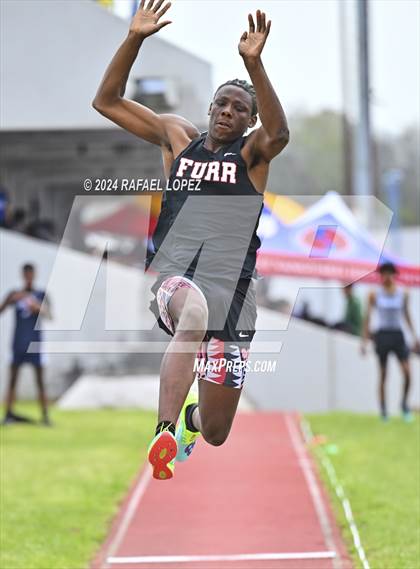 Thumbnail 1 in Houston Relays photogallery.