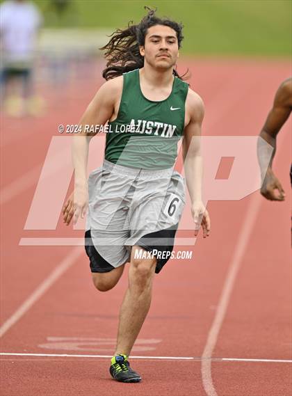 Thumbnail 3 in Houston Relays photogallery.