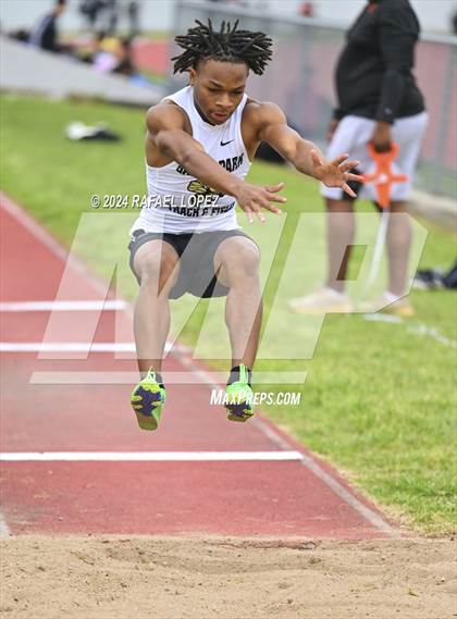 Thumbnail 1 in Houston Relays photogallery.
