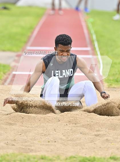 Thumbnail 2 in Houston Relays photogallery.