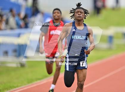 Thumbnail 1 in Houston Relays photogallery.
