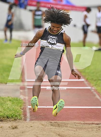Thumbnail 1 in Houston Relays photogallery.