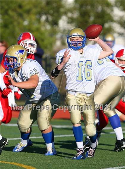 Thumbnail 3 in St. John the Baptist vs. St. Peter's (CHSFL Class A Final) photogallery.