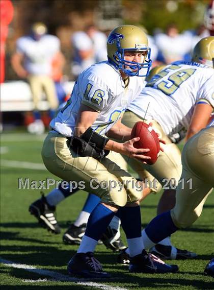 Thumbnail 3 in St. John the Baptist vs. St. Peter's (CHSFL Class A Final) photogallery.