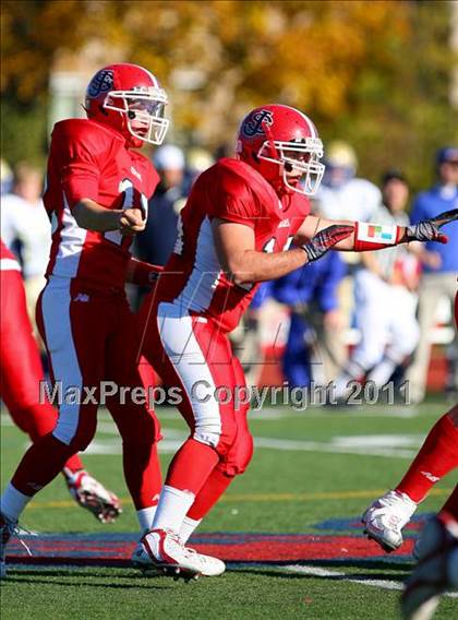 Thumbnail 2 in St. John the Baptist vs. St. Peter's (CHSFL Class A Final) photogallery.