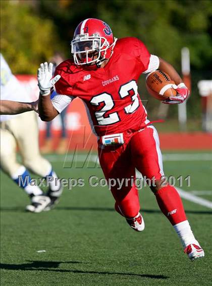 Thumbnail 3 in St. John the Baptist vs. St. Peter's (CHSFL Class A Final) photogallery.