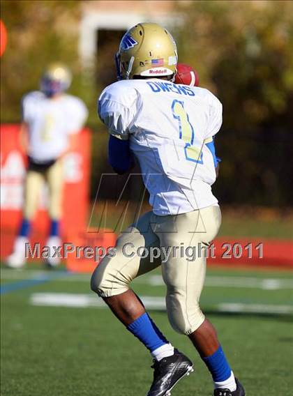 Thumbnail 3 in St. John the Baptist vs. St. Peter's (CHSFL Class A Final) photogallery.