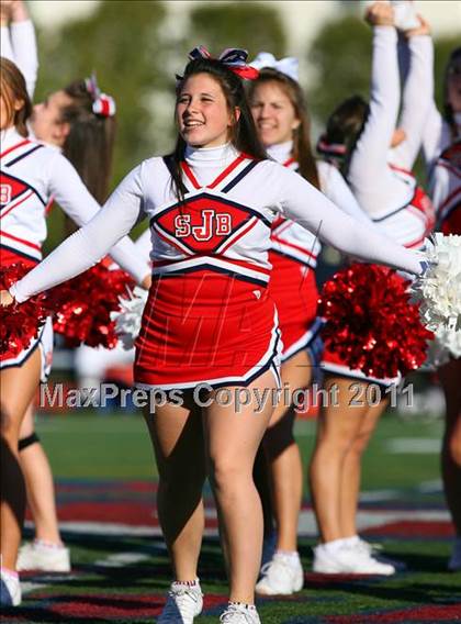 Thumbnail 2 in St. John the Baptist vs. St. Peter's (CHSFL Class A Final) photogallery.