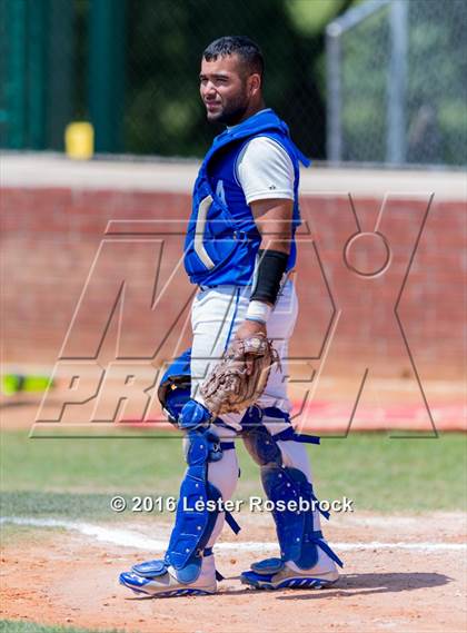 Thumbnail 2 in Blanco vs Natalia (3A Bi-district playoffs) photogallery.