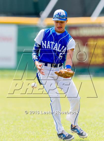 Thumbnail 3 in Blanco vs Natalia (3A Bi-district playoffs) photogallery.