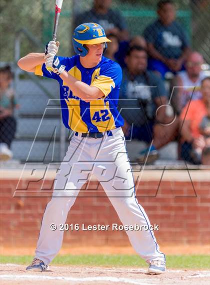 Thumbnail 2 in Blanco vs Natalia (3A Bi-district playoffs) photogallery.