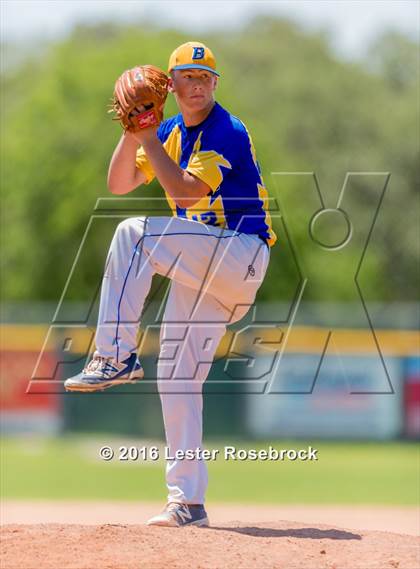 Thumbnail 2 in Blanco vs Natalia (3A Bi-district playoffs) photogallery.