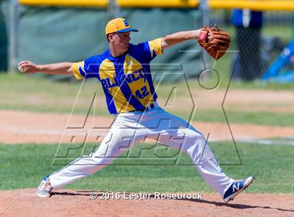 Thumbnail 2 in Blanco vs Natalia (3A Bi-district playoffs) photogallery.
