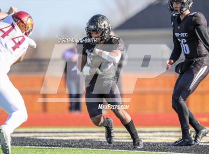 Thumbnail 3 in De Smet Jesuit @ Raymore-Peculiar (MSHSAA Class 6 Semifinal) photogallery.