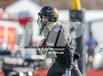 Thumbnail 3 in De Smet Jesuit @ Raymore-Peculiar (MSHSAA Class 6 Semifinal) photogallery.