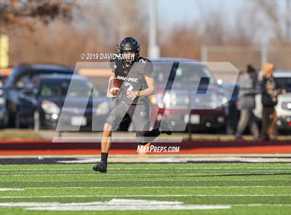 Thumbnail 2 in De Smet Jesuit @ Raymore-Peculiar (MSHSAA Class 6 Semifinal) photogallery.