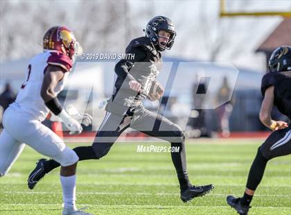 Thumbnail 1 in De Smet Jesuit @ Raymore-Peculiar (MSHSAA Class 6 Semifinal) photogallery.