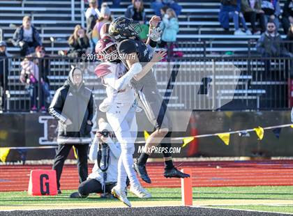 Thumbnail 2 in De Smet Jesuit @ Raymore-Peculiar (MSHSAA Class 6 Semifinal) photogallery.
