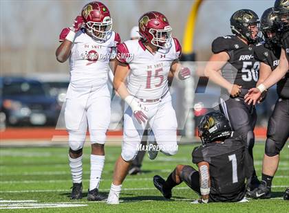 Thumbnail 3 in De Smet Jesuit @ Raymore-Peculiar (MSHSAA Class 6 Semifinal) photogallery.