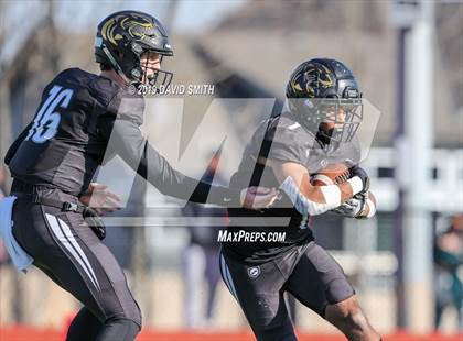 Thumbnail 1 in De Smet Jesuit @ Raymore-Peculiar (MSHSAA Class 6 Semifinal) photogallery.