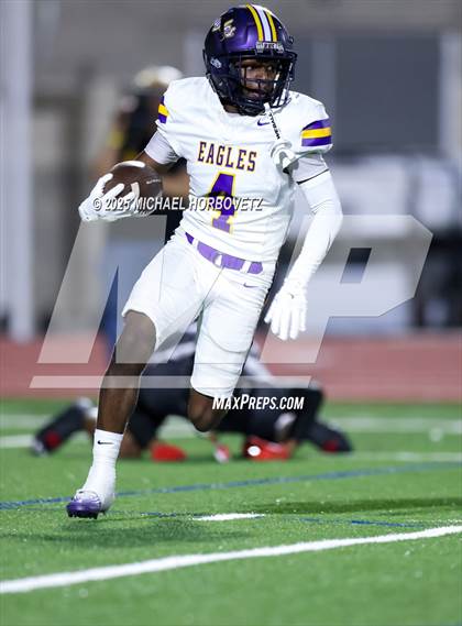 Thumbnail 2 in Richardson vs. Coppell (UIL 6A D1 Area) photogallery.